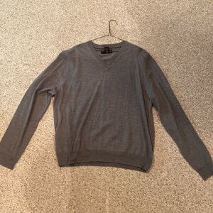 Grey Men’s sweater